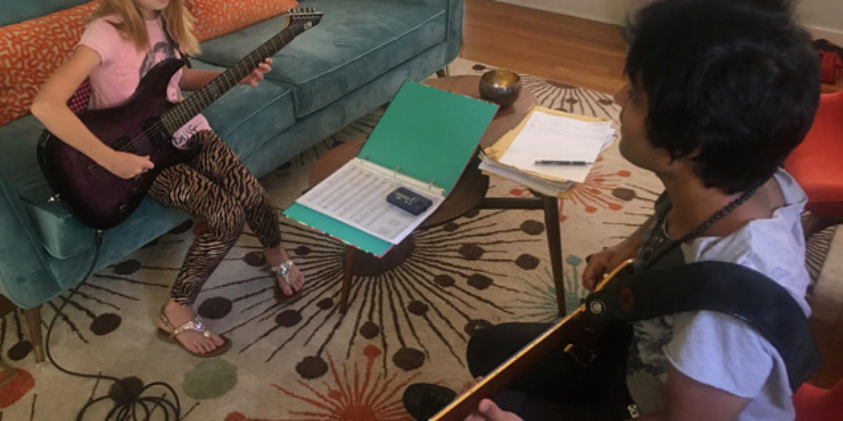 Los Angeles Guitar Classes | In-Home and Online Learning