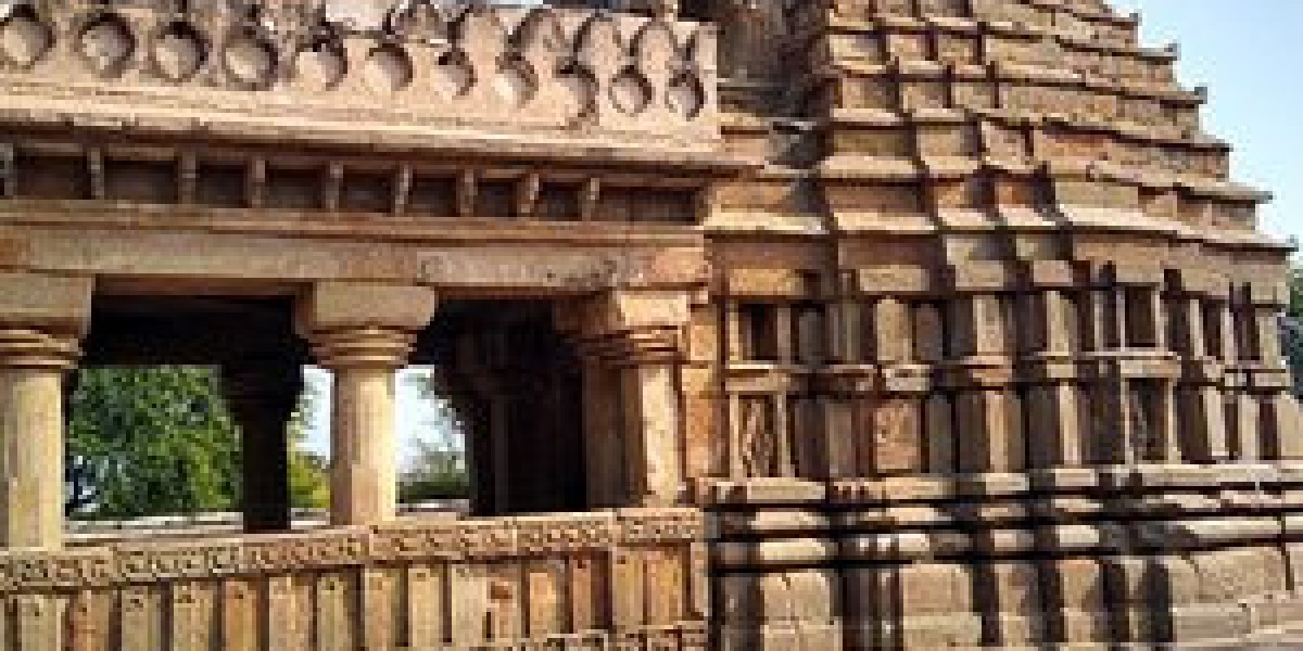 Explore Chauragarh Fort Chougan: History, Trekking Route & Travel Guide