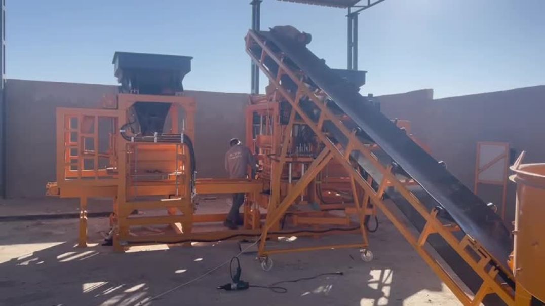 Machine fabrication des parpaings et hourdis