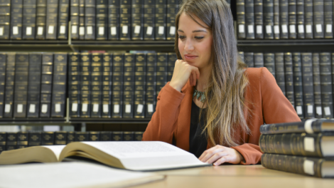 British University of Bahrain brings the LLB UK Law degree course to Bahrain.