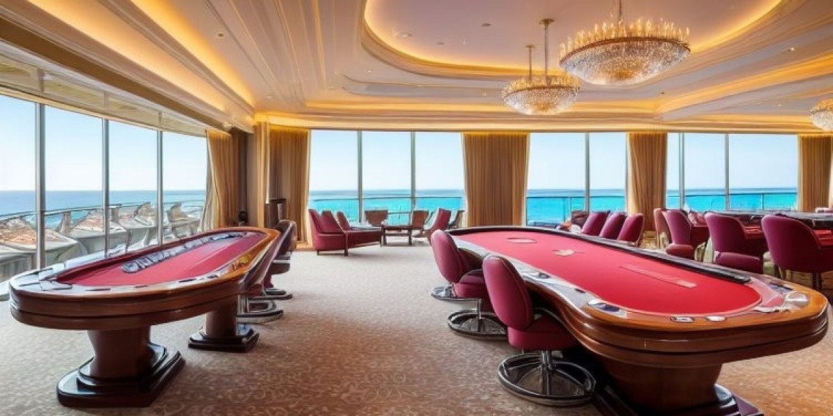 Comprehensive Award Structure at Royal Reels Casino