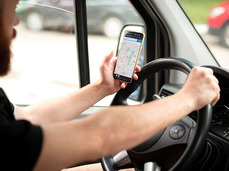 How to find the best GPS tracking software for cars?