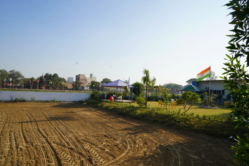 Commercial Plot in Jewar: A Smart Investment Opportunity Near Noida International Airport | Maxpine Group