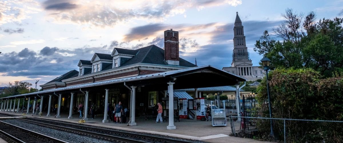 Alexandria Amtrak Station​ - ALX +1-844-516-1959