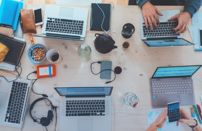 Best Software Development Company in Noida: Driving Digital Innovation with aNquest Media