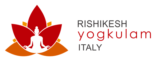 Corso di formazione per Insegnanti di Yoga a Rishikesh, India | La migliore Scuola di Yoga
