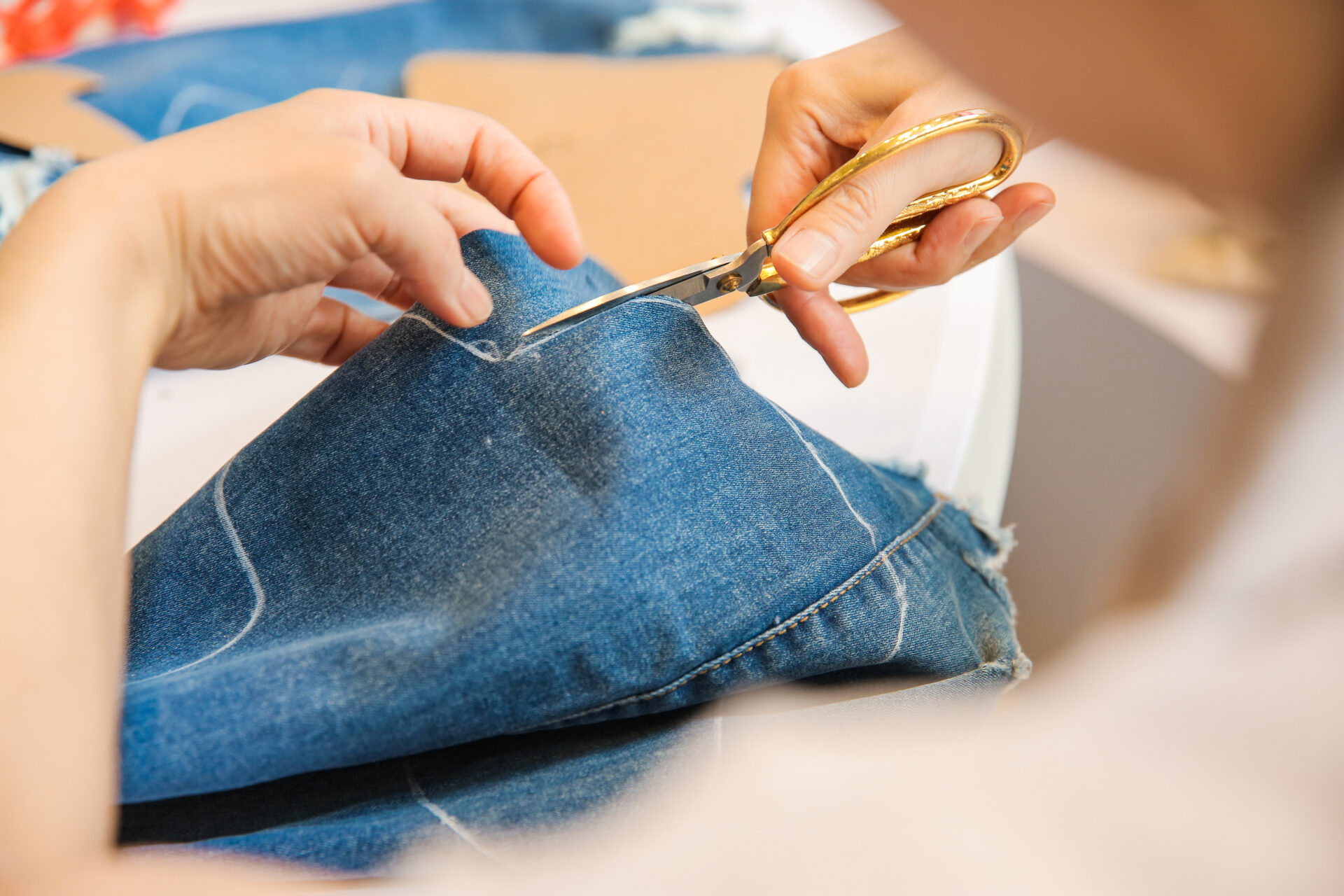 Business Case for Upcycling in Fashion: Turning Waste into Value