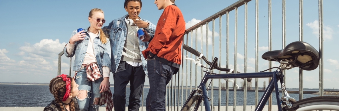 M4DEAL Avis Cover Image