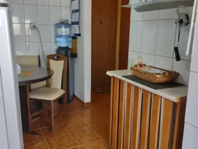 Apartament 3 cam