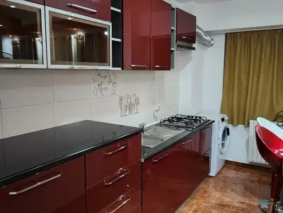 Proprietar închiriez garsoniera decomandata 40mp Vitan Mall 