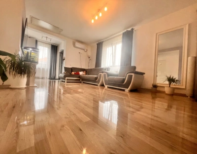 Casa individuala mobilata neg