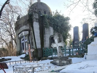 Cavou Monumental 8 + 4 Locuri Cimitirul Bellu, Bucuresti