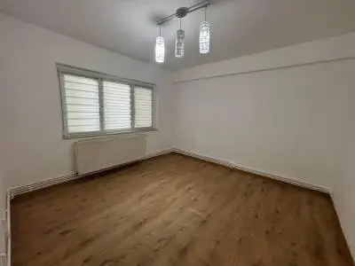 Apartament 3 camere cu extindere 98 mp de vânzare | Parter | Ideal birou, cabinet sau locuință 