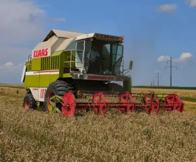 Claas Dominator 