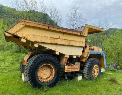 AUTOBASCULANTA BELAZ 