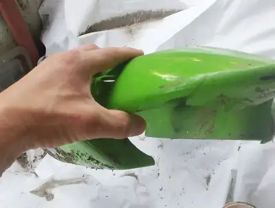 Carena Kwasaki ninja, vopsea originala (mic defect in spate)