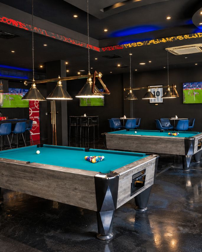 DRAGONS DEN SPORTS PUB Image