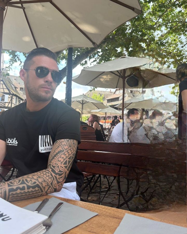 model_profile_for_others.image