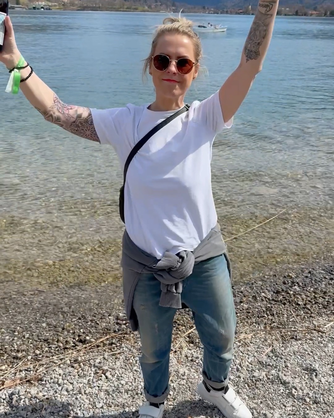 model_profile_for_others.video_preview