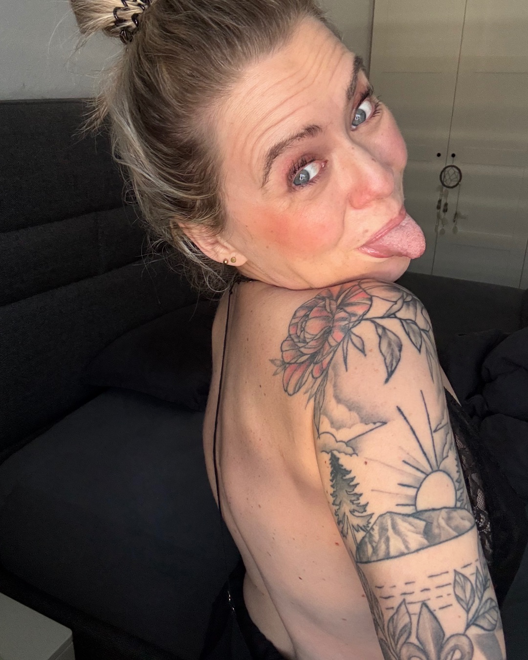 model_profile_for_others.image