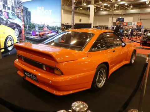 Getunter Opel Manta im Technik-Museum Sinsheim auf der Ausstellung