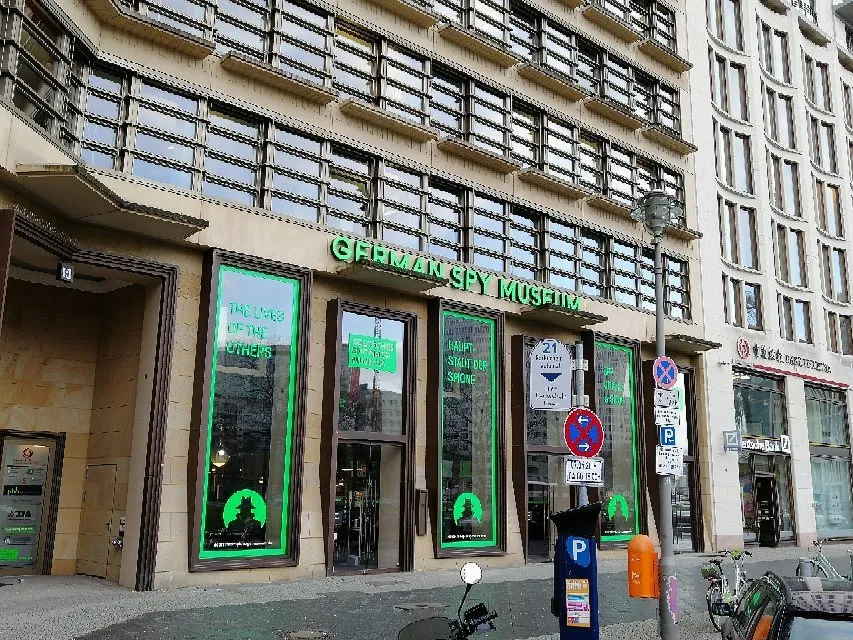 Eingang des Deutschen Spionagemuseums