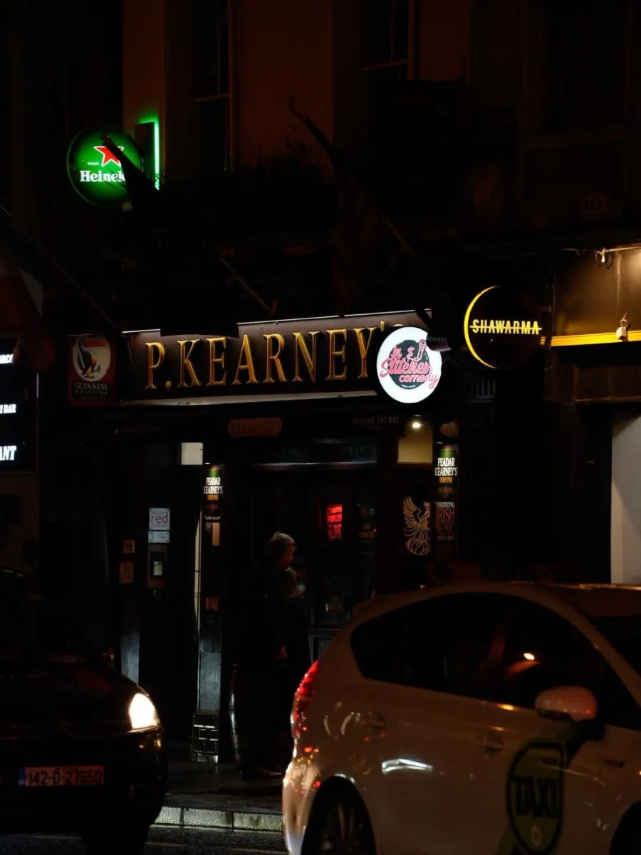 Night view of P. Kearney's pub entrance