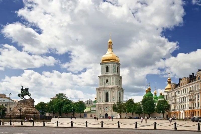 Софійська площа з пам’ятником Богдану Хмельницькому, Київ, історичний центр