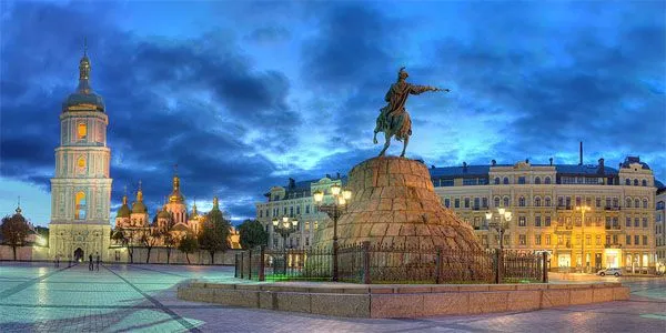 Софійська площа пам’ятник Богдану Хмельницькому, Київ, історичний центр