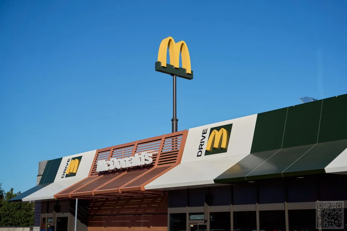 Новий Макдональдз з McDrive на Чайці у Рівному