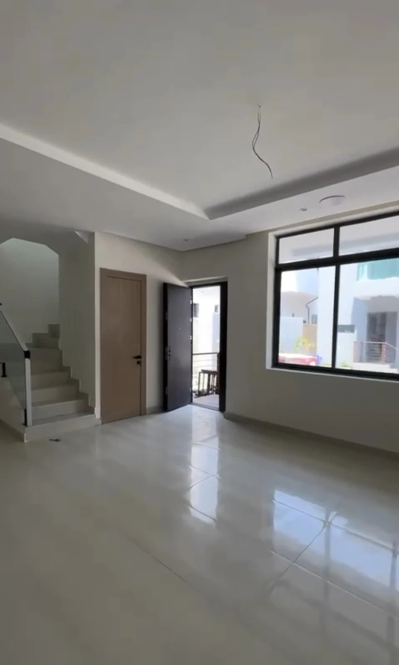 4 Bedroom Flat for Sale in By Chevron Lekki, Lagos, Lagos - Image 2