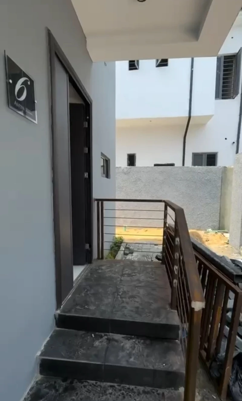 4 Bedroom Flat for Sale in By Chevron Lekki, Lagos, Lagos - Image 4