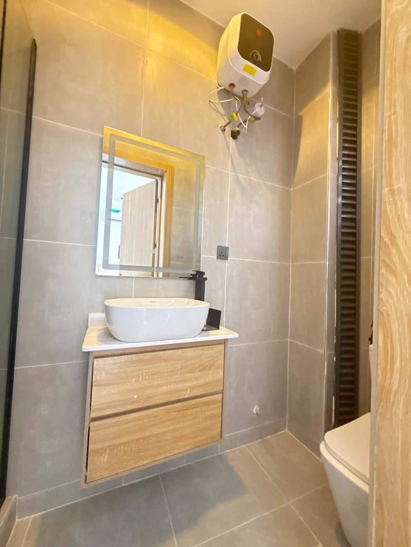 2 Bedroom Flat for Sale in IKATE LEKKI LAGOS, Lagos - Image 5