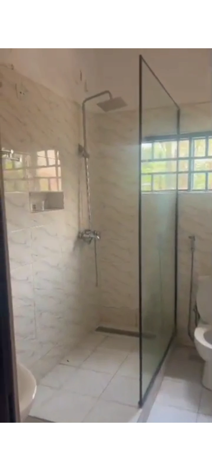2 Bedroom Flat for Rent in Wuse 2, FCT - Image 2