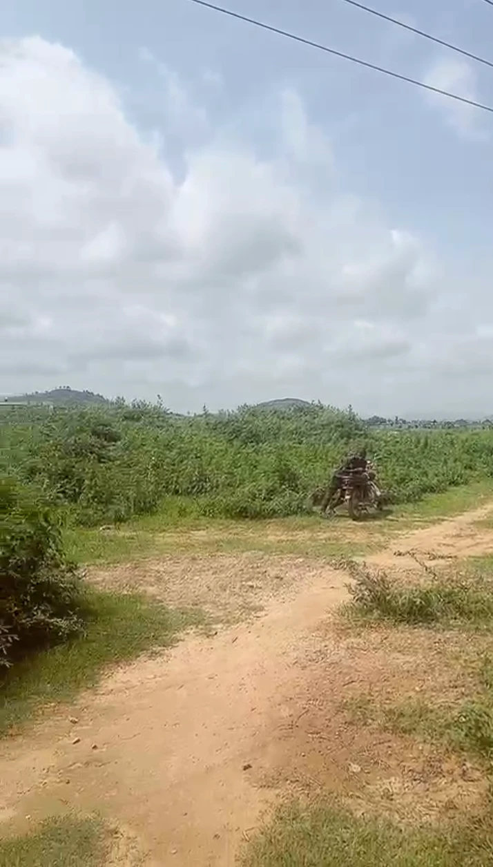 Land for Sale in Airport road Lugbe, FCT - Image 2