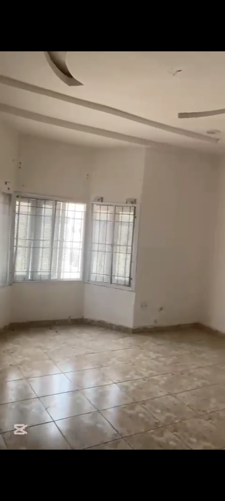 Bungalow for Sale in Airport road, FCT - Image 5