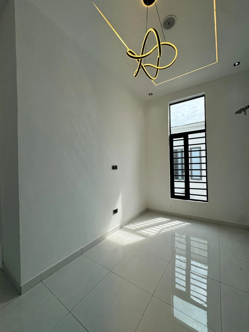 Duplex for Sale in Ikota, Lagos - Image 5