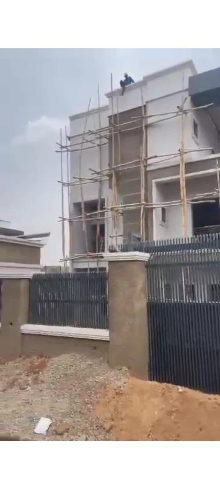 Duplex for Sale in Life camp, FCT cover picture
