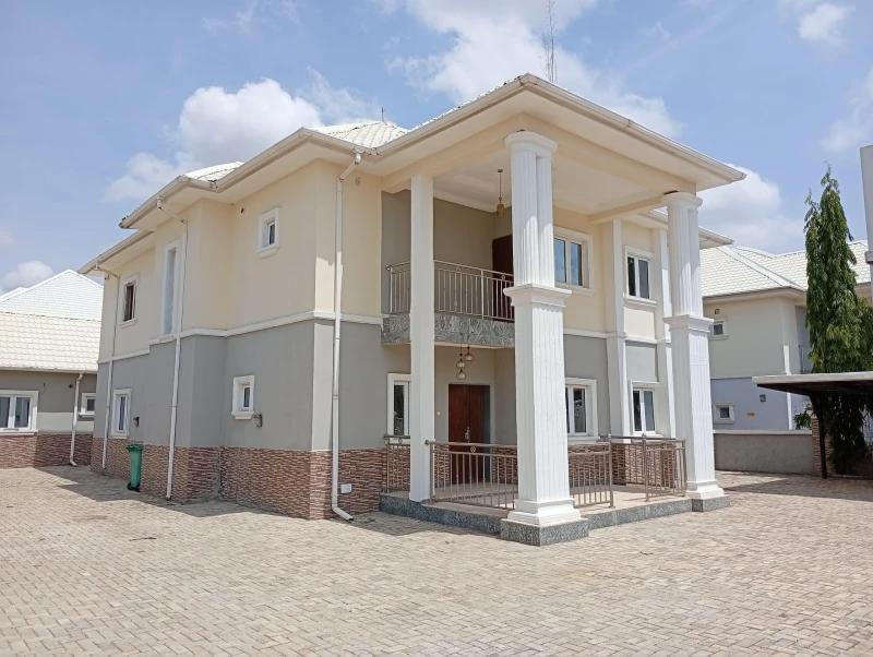 Duplex for Sale in Lugbe, FCT cover picture