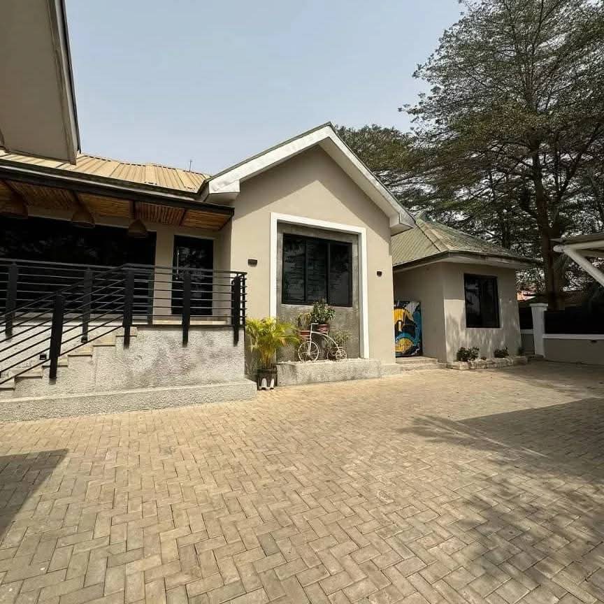 Lodge for Sale in Galadimawa, FCT cover picture
