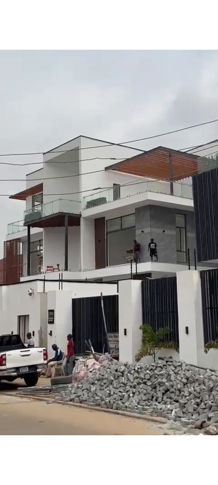 Mansion for Sale in Asokoro, FCT cover picture