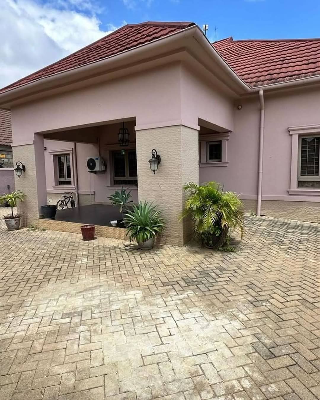 Bungalow for Sale in Galadimawa, FCT cover picture