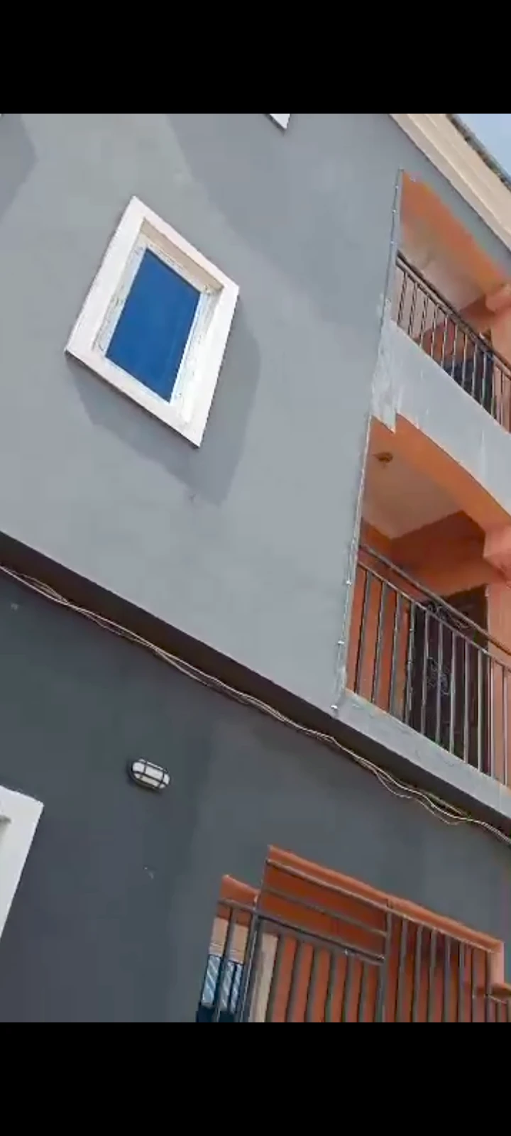2 Bedroom Flat for Sale in Ezennei, Delta - Image 3