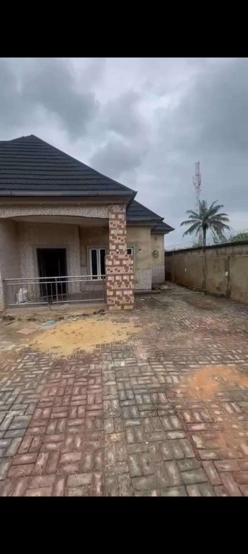 4 Bedroom Flat for Sale in Agu- Albert Isuaniocha, Anambra - Image 1