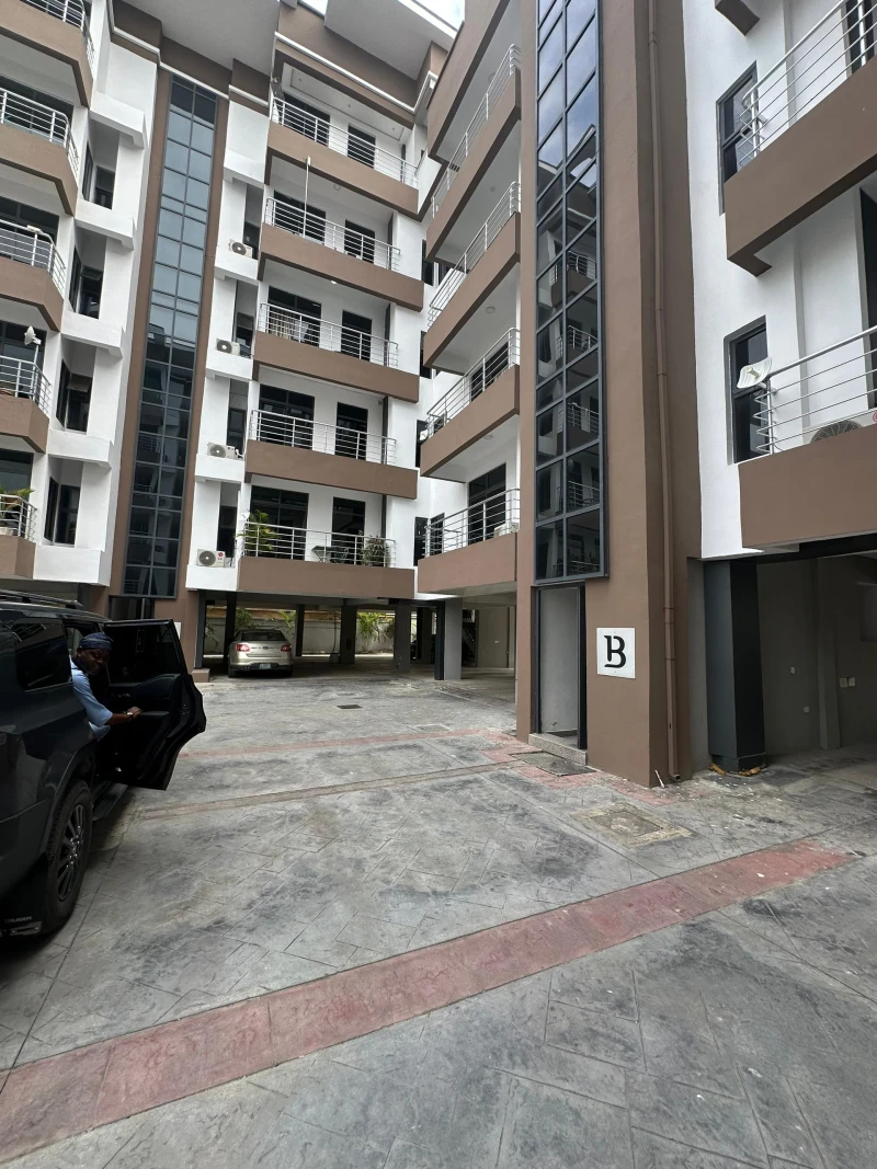 Hotel for Sale in Victoria Island, Lagos - Image 2