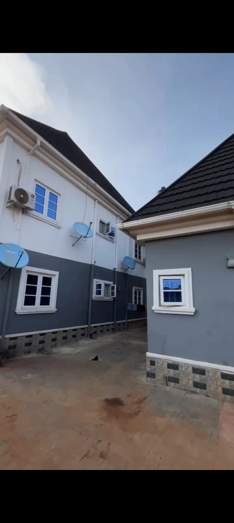2 Bedroom Flat for Sale in Ibusa Road, Delta - Image 1