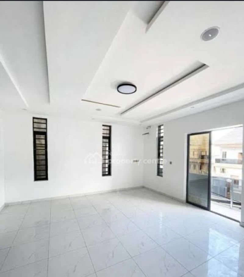 4 Bedroom Flat for Sale in Ikota Lekki, Lagos - Image 1