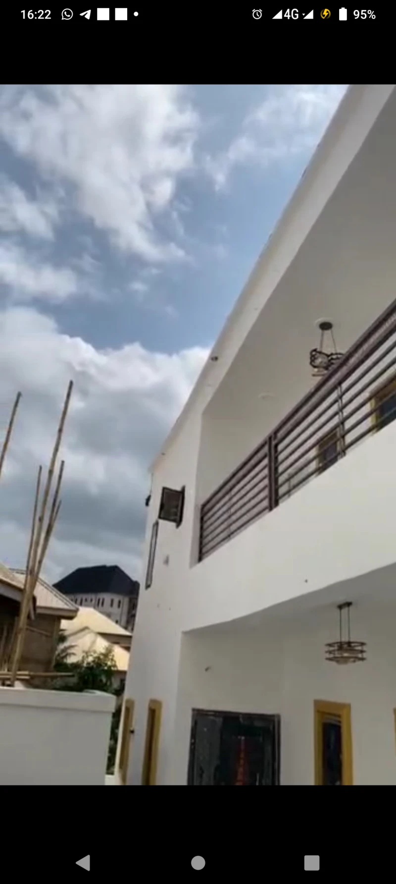 Duplex for Sale in 74 axis anwai road, Delta - Image 3
