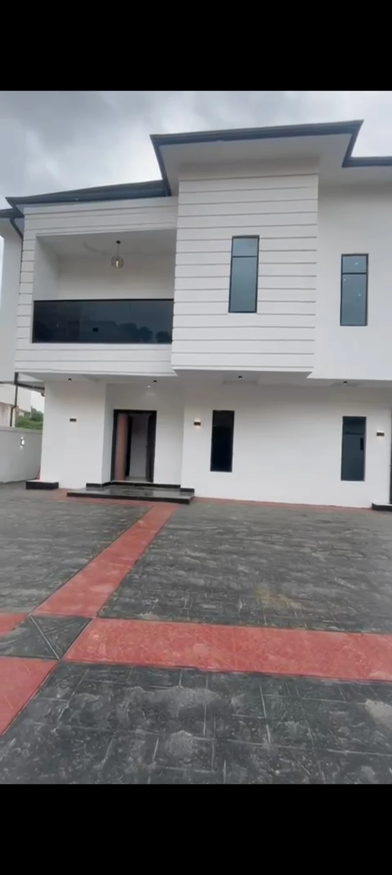 Duplex for Sale in Old GRA, Enugu cover picture