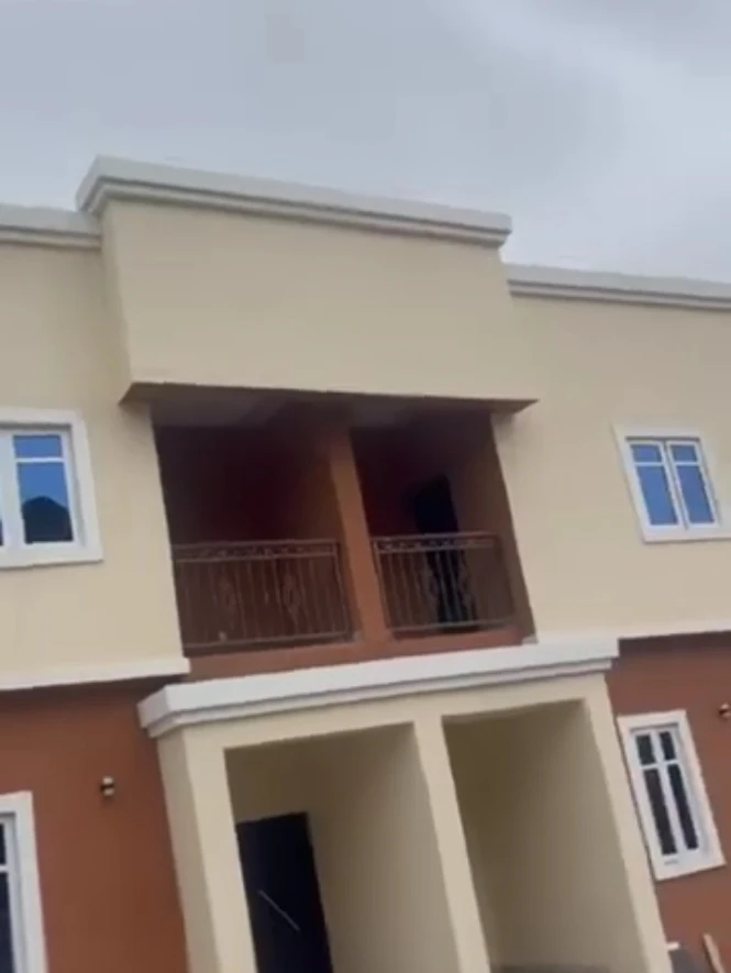 Duplex for Sale in By redeemed road okpanam, Delta - Image 1